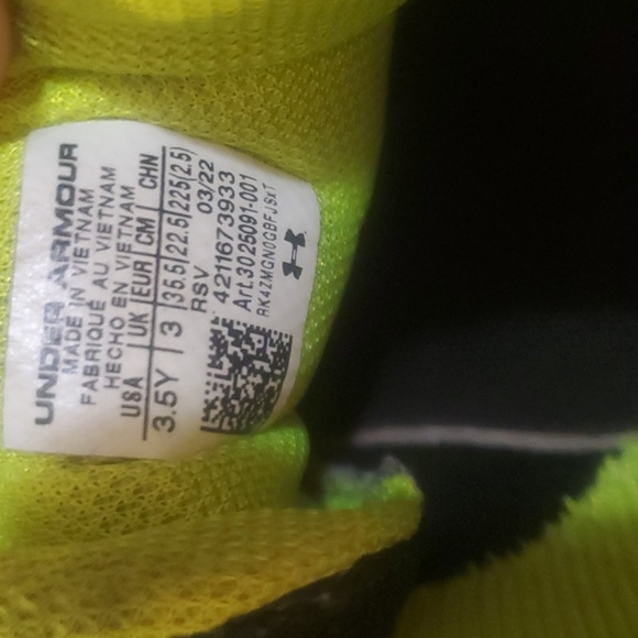 Under Armour Curry 3Z6 Black Green Boys - Picture 4 of 4